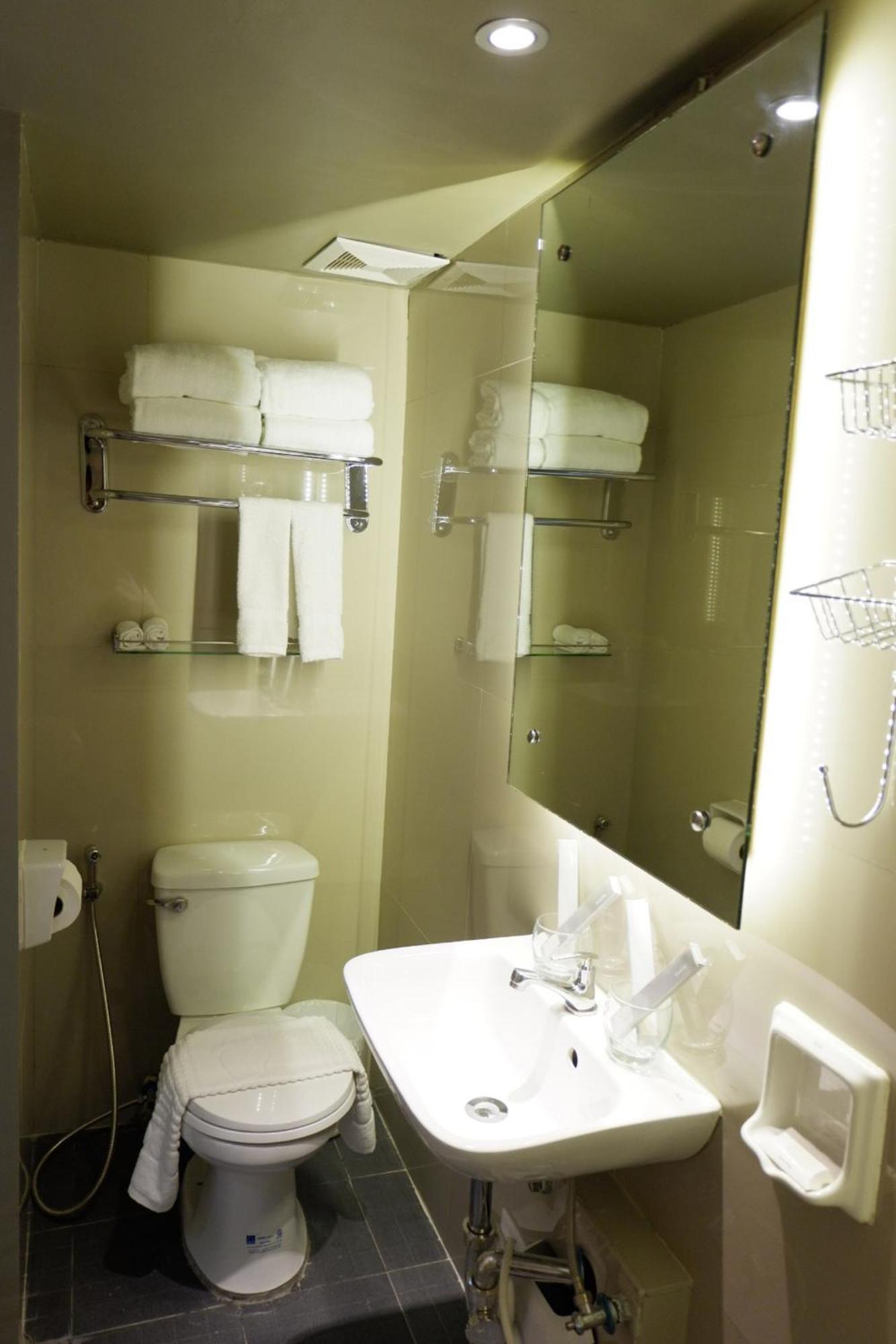Kamusta Boutique Hotel Balabag  Room photo